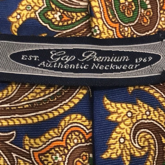 Gap Premium Silk Tie Mens Paisley Blue Gold Designer Quiet Luxury Italy Festival - Picture 3 of 6